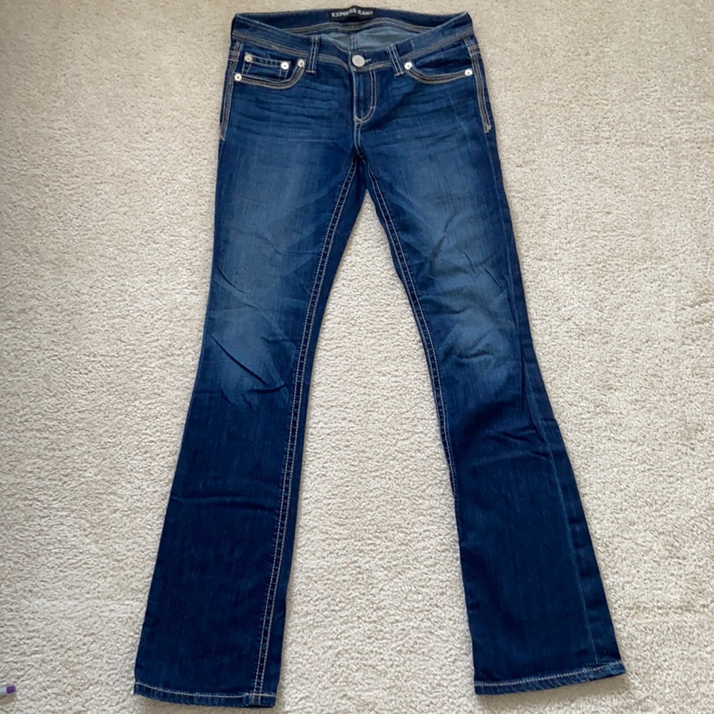 Express jeans Stella barely boot cut lowrise in size 6L